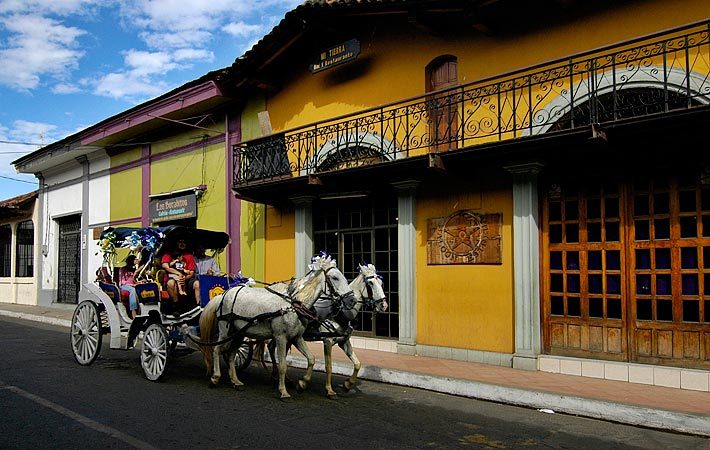 Horse Carriage - Surprisingly these are at least as popular with the Nicaraguans as foreign tourists.