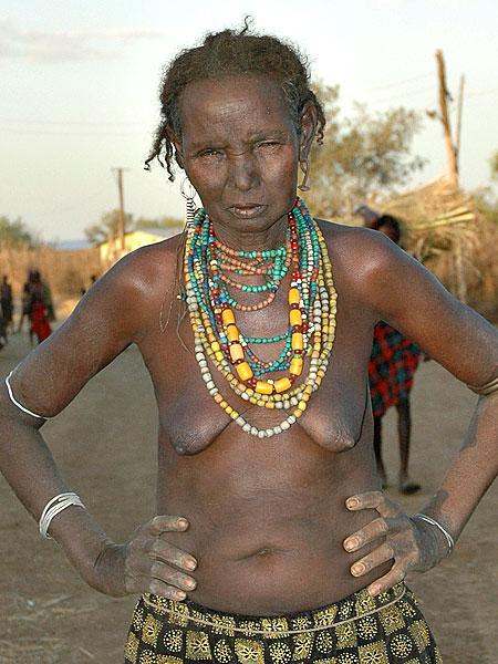 Galeb woman in Omorate