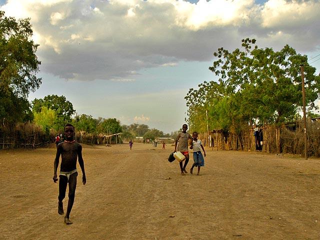 The main street in Omorate