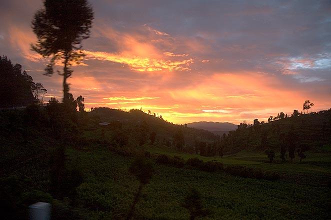 An amazing sunrise - from the minibus leaving Harrar.
