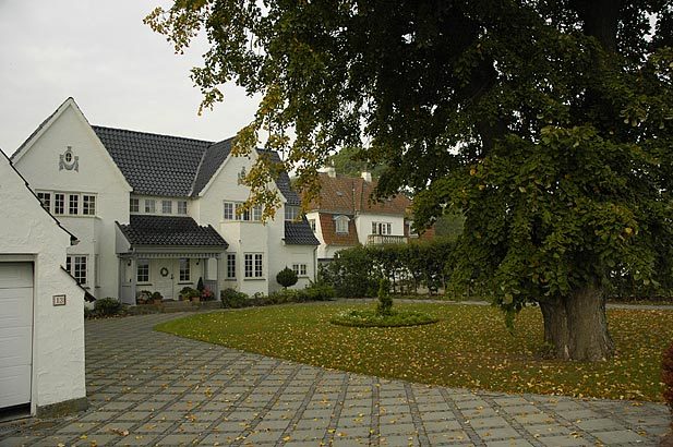 Living in Skodsborg - the most expensive neighborhood in Denmark.