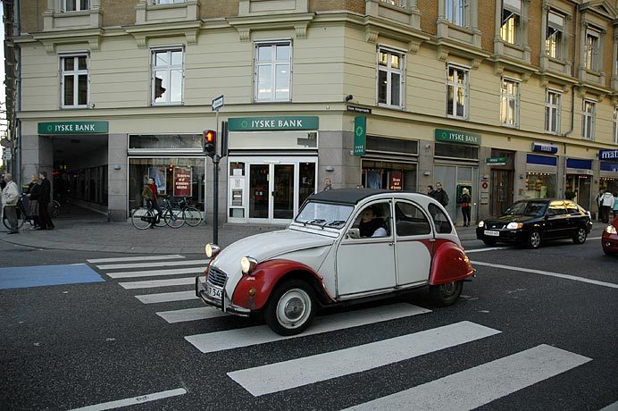 A stylish Citroen 2CV