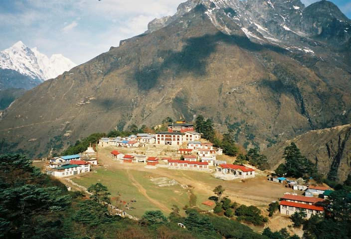 The town and monastery at Tengboche.